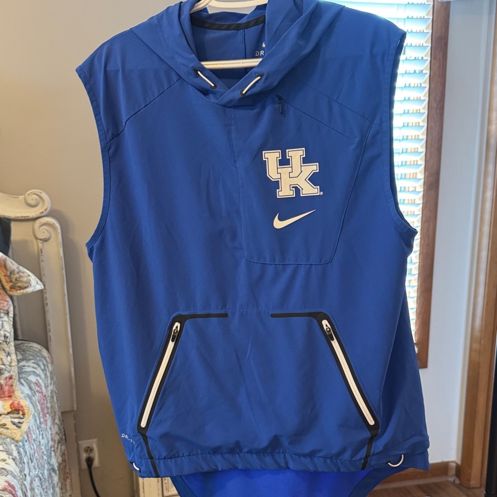 Nike Dri-FIT Tee in Bold Blue